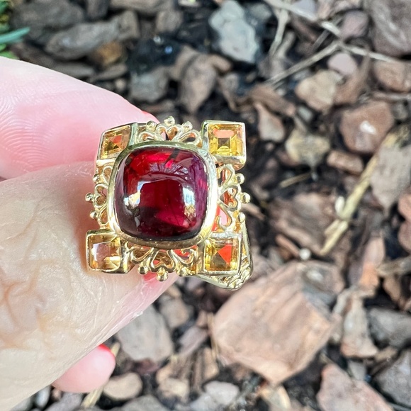 10K YELLOW GOLD CABOCHON GARNET AND CITRINE RING DESIGNER LOOK STATEMENT PIECE